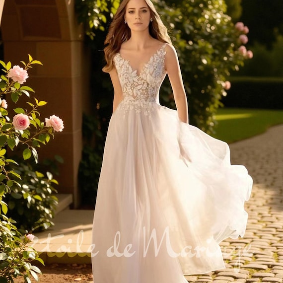 Lace A-line Wedding Dress, Deep V-neck, Boho Bridal Gown - Etsy Israel Lace A-line Wedding Dress, Deep V-neck, Boho Bridal Gown - Etsy Israel