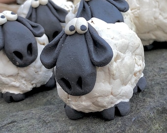 TidBits - Little sheep figurine with adorable worried eyes