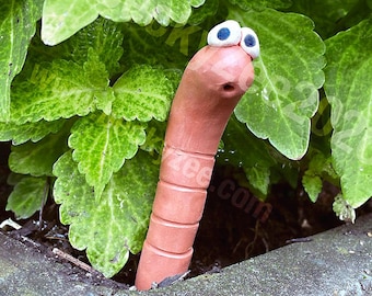 Thirsty Worm moisture monitor for your potted plant