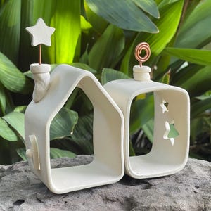 Duplex Cubie 03 - double room house-shaped display shelf for your prized tidbits and tiny critters