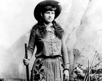 Annie Oakley (061)