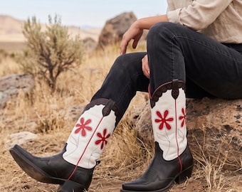 Stivali da cowboy in pelle da donna, completo floreale per festival
