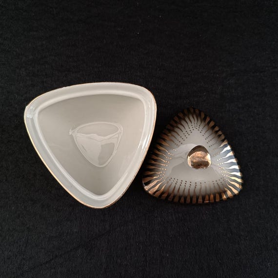 Porcelain Triangular Trinket Box – Schwarzenhamme… - image 10