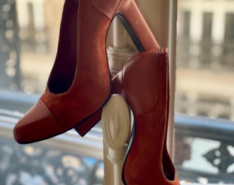 Yves Saint Laurent Rive Gauche Persimmon Vintage Suede Pumps