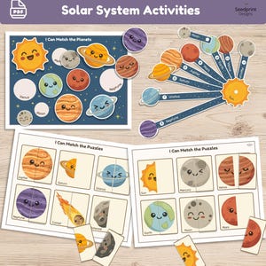 Puede incluir: Un conjunto de hojas de actividades imprimibles sobre el sistema solar con planetas ilustrados con caras. Incluye un tablero de juego de emparejamiento, un gráfico del orden de los planetas alrededor del sol y dos hojas de rompecabezas con imágenes divididas.
