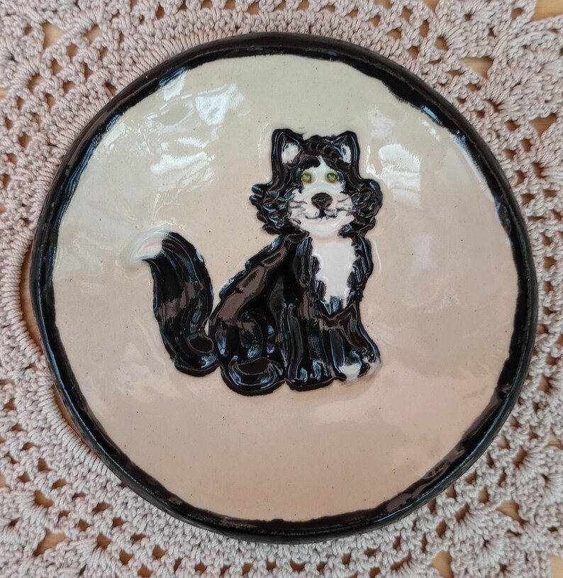 Ring dish with owl or fox, Badger or cat handmade stoneware trinket holder, ring holder Cat 1