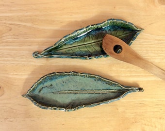 Ceramic green leaf spoon rest, handmade loquat leaf dish, green Candy tray, Jewelry holder, Stoneware leaf, Greenery