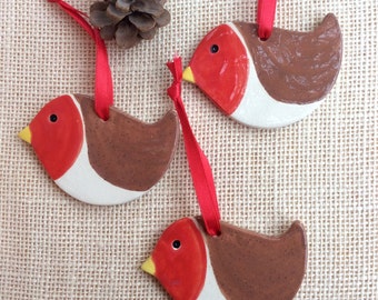 Robin hanging ornament - Christmas ornament - Red bird home decor - Ceramic bird - Festive ceramic Robin -