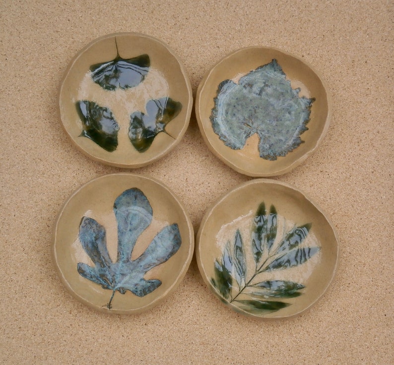 vine pottery candy tray Leaf ceramic dish Handmade Stoneware dessert dish - Trinket holder with leaves: fig small ginkgo or olive