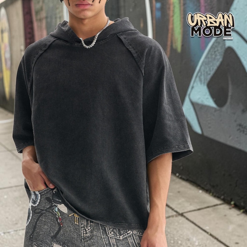 Washed Hooded Shirt | Retro Short Sleeve Top | Daily Wear | Y2K Streetwear Style

Washed hooded shirt with short sleeve design and loose fit silhouette, featuring retro top style suitable for daily wear and Y2K streetwear styling