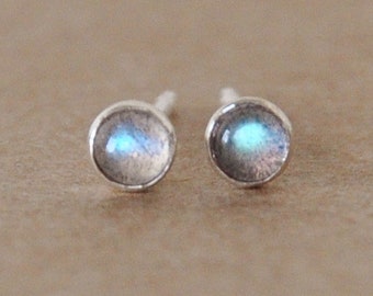 Labradorite stud earrings handmade with genuine sterling silver and 3mm natural iridescent smooth gemstones.