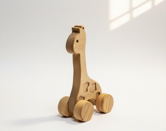 Giocattolo in legno a forma di giraffa – Realizzato a mano in legno di frassino con ruote funzionali / Regalo Montessori naturale