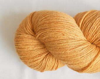 Honey wool/silk fingering yarn