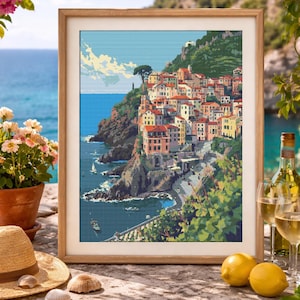 Acantilados soleados de Cinque Terre / Patrón de punto de cruz en PDF / Escena costera italiana / Vista del mar Mediterráneo / 224×298 puntos / Hilos DMC y Anchor