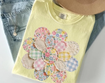 Comfort Colors® Faux Quilted Patchwork Daisy Shirt Floral Graphic Tee Vintage Flower Top Cottagecore Patchwork Shirt Spring Shirt, DTF Print