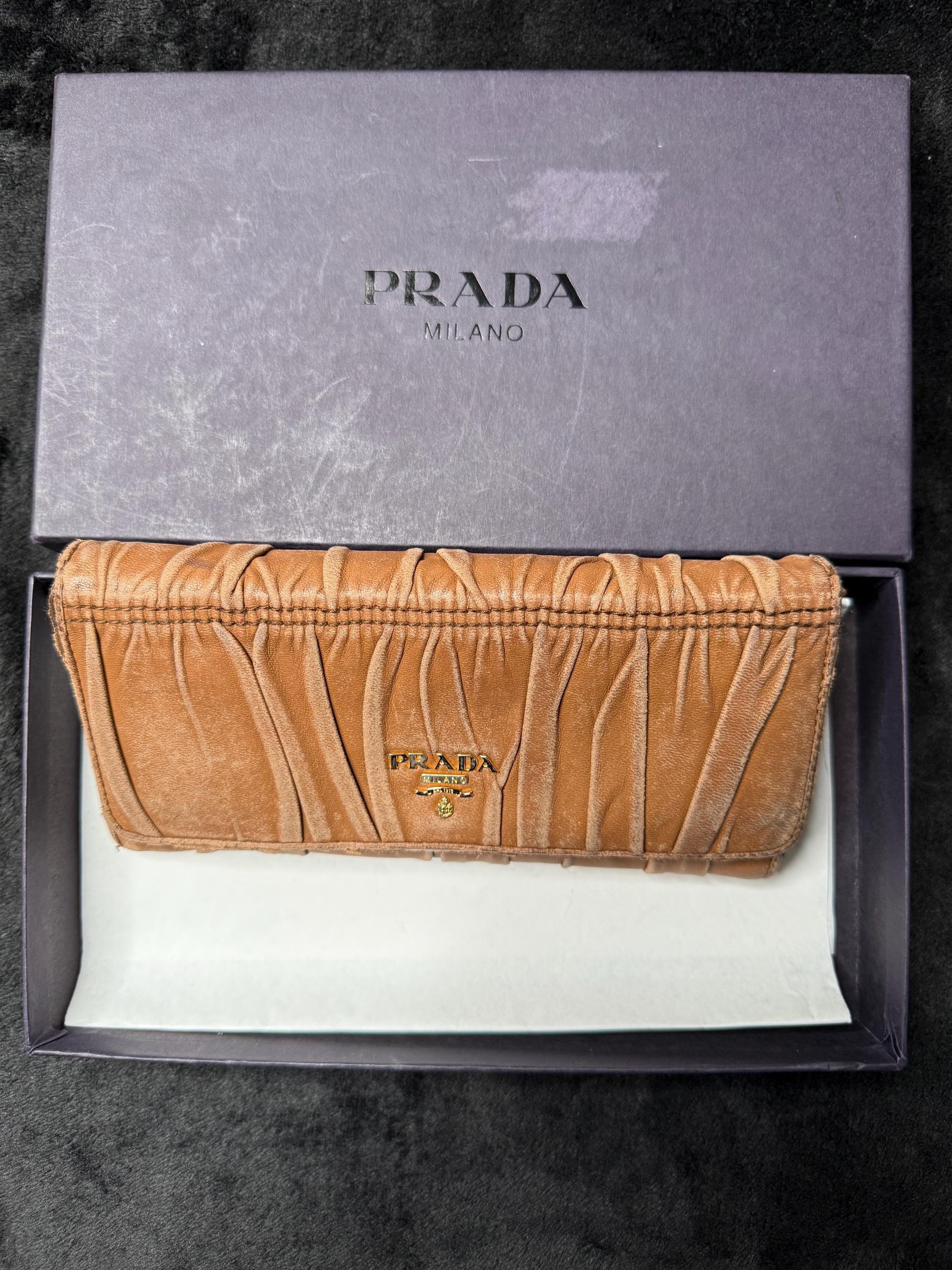 Prada Wallet - Etsy display picture 1