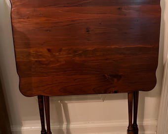 Ethan Allen Antique Old Tavern Pine Wood  Folding TV Tray