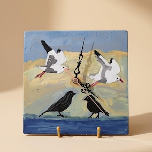 Reloj de hormigón pintado a mano, decoración costera, regalo para amantes de la naturaleza.