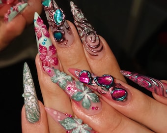 Uñas postizas 3D Floral Jewel Stiletto / Set llamativo de mariposa barroca rosa y turquesa