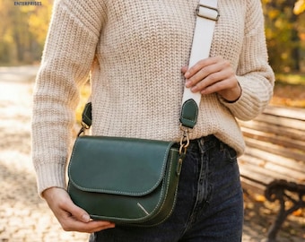 Handmade Italian Leather Crossbody Bag, Personalized Gift For Her, Custom Engraved Green Saddle Bag for Women, Minimalist Shoulder Purse