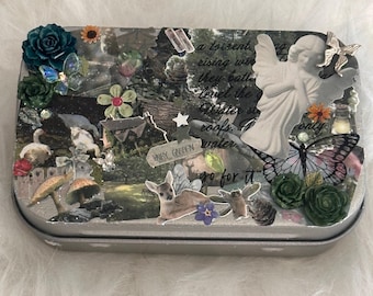Scatola di latta per Altoids a tema giardino delle fate, realizzata a mano: una mini scatola stravagante e versatile.