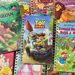 Diário de Leitura Infantil Disney – Páginas de Histórias Originais, 30 Páginas em Branco e Encadernação em Espiral