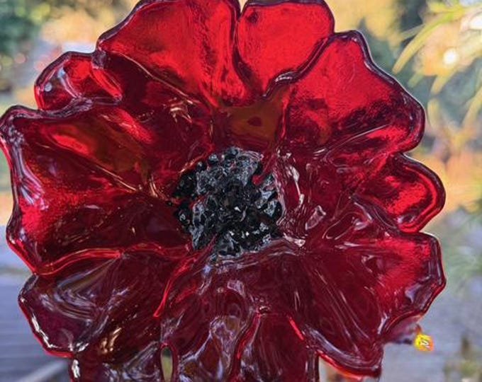 Handmade Red Fused Glass Poppy – Garden Art on Brass Stem