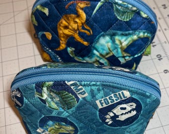Medium Clam Up pouch. Multiple uses.
