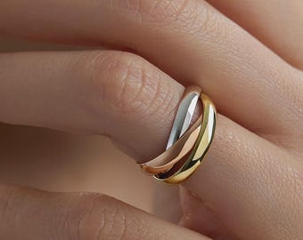 Tri Color Rolling Ring. 14k Triplet Ring. Interlocking Bands