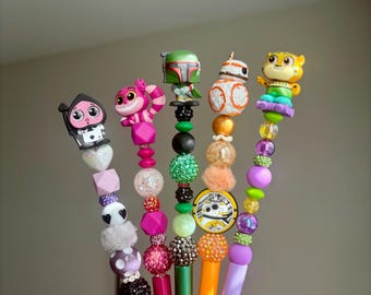 Bolígrafos con cuentas de personajes Disney Doorables, Funkos - regalos y detalles para la bota navideña