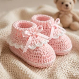 Crochet Baby Girl Booties Pattern PDF | Fold Over Baby Shoes, Easy Beginner Newborn Booties, Soft Handmade Baby Gift 03–06 Months