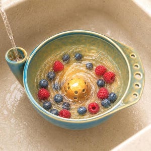 Vortex Berry Washing Bowl, Handmade Ceramic Fruit Rinser with Side Inlet for Strawberries and Blueberries