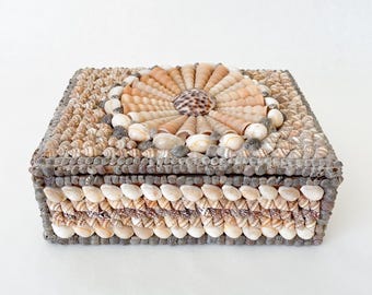 Vintage Mid-Century Handmade Seashell Encrusted Jewelry Trinket Box