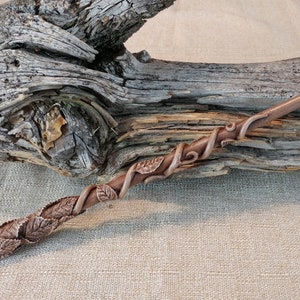 Brown Vine Leaf Wizard Wand / Wood Magic Wand / Fantasy Wand / Master Handcrafted Wand image 2