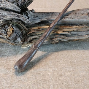Rustic Wood Wizard Wand / Magic Wand / Fantasy Wand / Master Handcrafted Wand