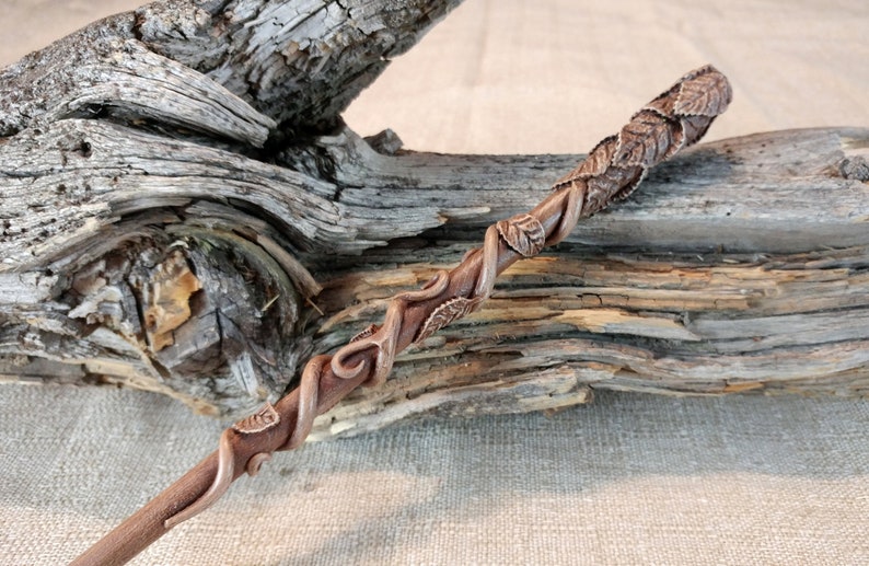 Brown Vine Leaf Wizard Wand / Wood Magic Wand / Fantasy Wand / Master Handcrafted Wand image 4