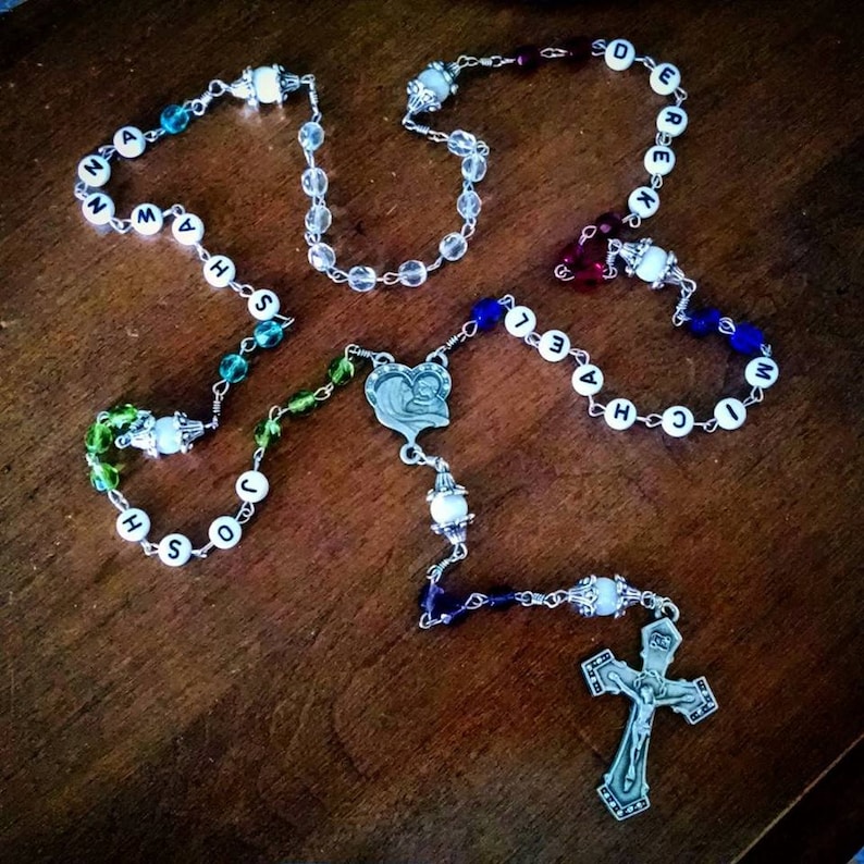 Family Name Custom Rosary Mother's Rosary, Grandmother's Rosary, Handmade Catholic Heirloom Sacramental image 3