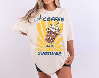 Eiskaffee Sonnenschein Shirt, Sommer Vibes T-Shirt, Kaffee-Liebhaber Ästhetisches Shirt, niedliches trendiges grafisches T-Shirt, Comfort Colors®