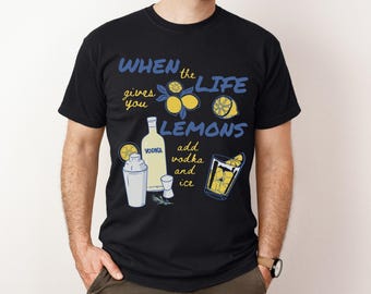 Lustiges Wodka-Shirt, wenn das Leben Ihnen Zitronen gibt, fügen Sie Wodka und Eis-T-Shirt hinzu • Komfortfarben Sommer-Cocktail-T-Shirt • Retro-Zitronen-Grafik-Brunch-Oberteil