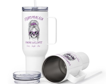 Taza de viaje con asa para concienciar sobre la fibromialgia, de Fibroeaz®.