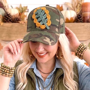 Fall Baseball Cap with Crochet Leaf Patch, Womans Camo Trucker Hat for Autumn, Fall Accessory, Crochet Hat Patch, Autumn Oak Leaf Patch