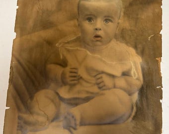 Photographie ancienne portrait de bébé 1895 dessiné à la main, modifications 20 x 40 cm
