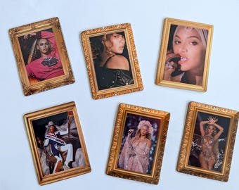 Imán fotográfico con marco dorado de Beyoncé