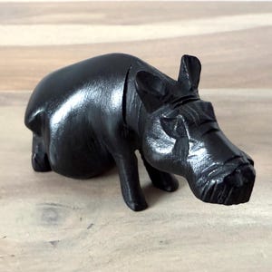 Hand-Carved Black/Dark Wood Hippo Sculpture – Small Sitting Hippopotamus Figurine – African Wildlife Carving – Minimalist Wooden Animal