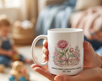 Personalisierte Mama-Tasse mit individuellem Blumenmuster, Pfingstrosen-Teetasse, Geschenk für Mutter und Tochter, Geschenk für frischgebackene Mütter ab 2026, Erinnerungsstück zur Geburt, Geschenk mit Namen der Kinder