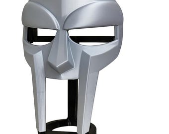 Silberne Doom inspirierte Maske aus Metall - handgefertigtes Cosplay- & Display-Objekt