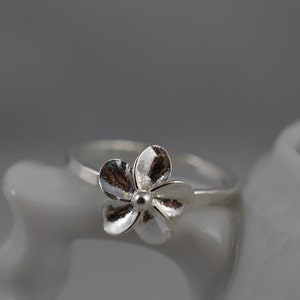 Flower Ring in Sterling Silver / 925 Floral Stacking/Stack Ring / Nature image 1
