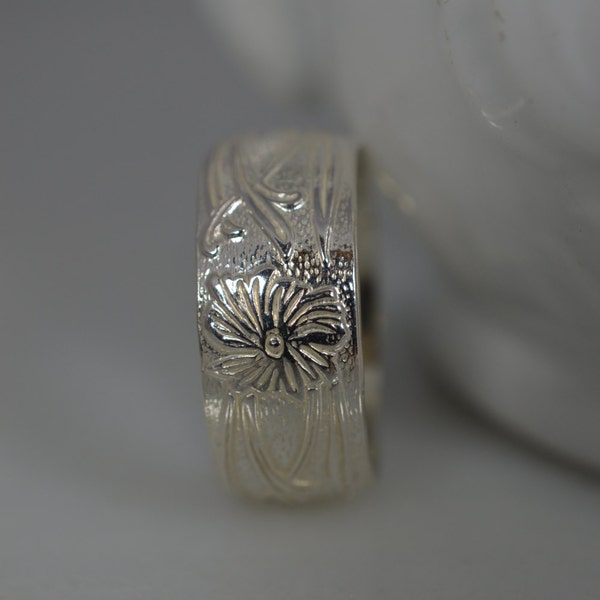 Wide Sterling Silver Floral Pattern Ring