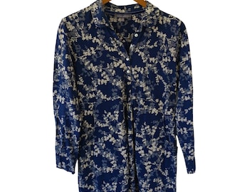 Laura Ashley Navy Blue Floral Button Front Long Sleeve Tunic Top Pockets USA 10