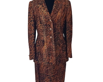 Escada Margaretha Ley Vintage Leopard Print Metallic Gold Skirt Suit Set Blazer